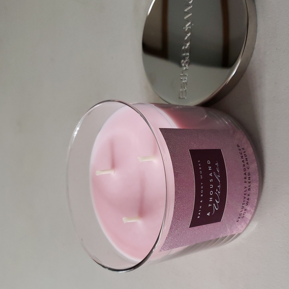 A thousand Wishes Candle by Bath and body works  NEW - Picture 5 of 5